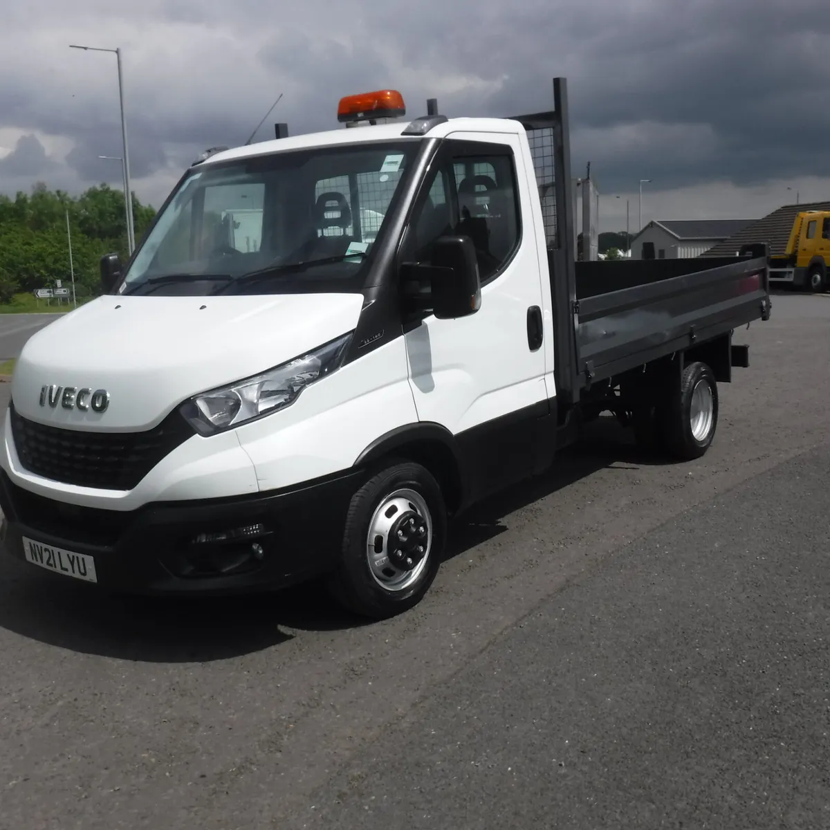 Iveco Daily 2021 Tipper 54967 miles .Just serviced - Image 2