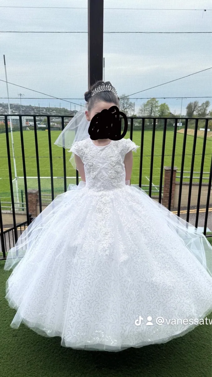 Communion dress for sale in Co. Cork for 500 on DoneDeal