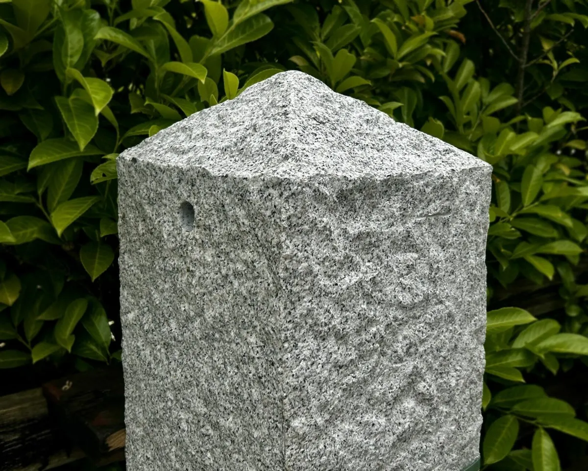 Chunky Granite Gate Posts - Image 3