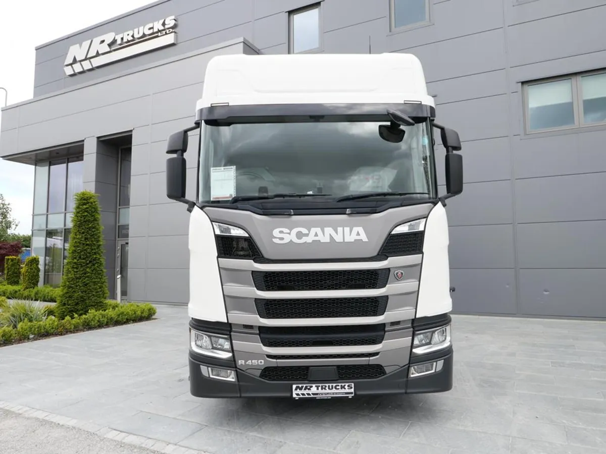 Scania R450 Highline 6x2 Midlift Auto Gearbox - Image 2