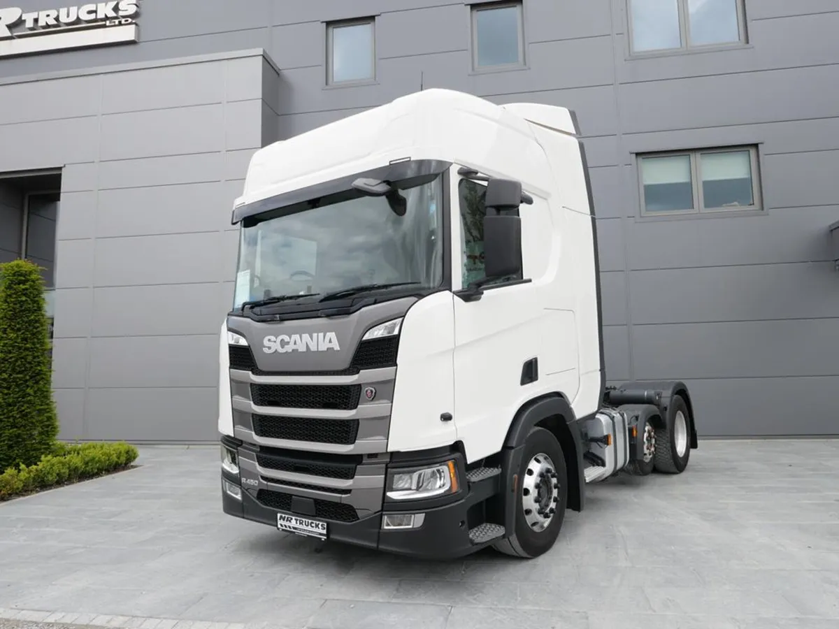 Scania R450 Highline 6x2 Midlift Auto Gearbox - Image 3