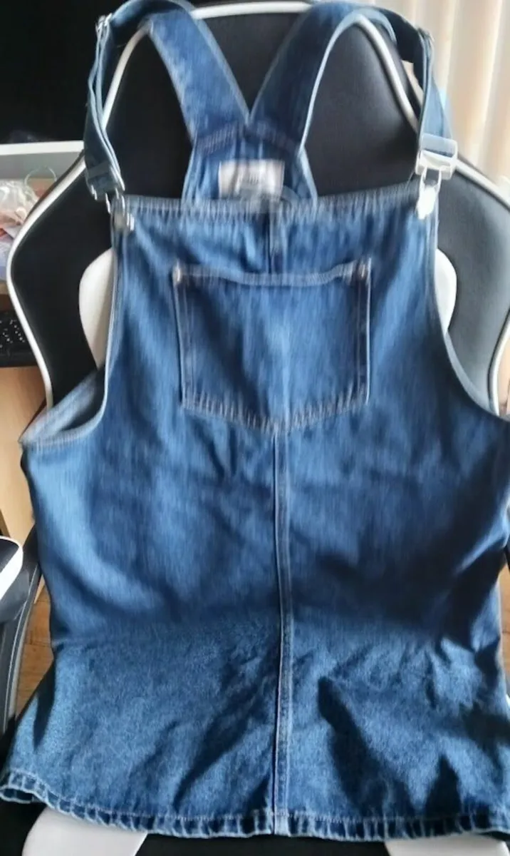 ladies clothes - Image 3