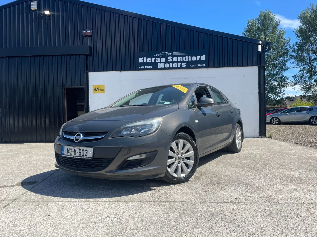 Opel Astra - Diesel - Fresh NCT - May PX - Image 1