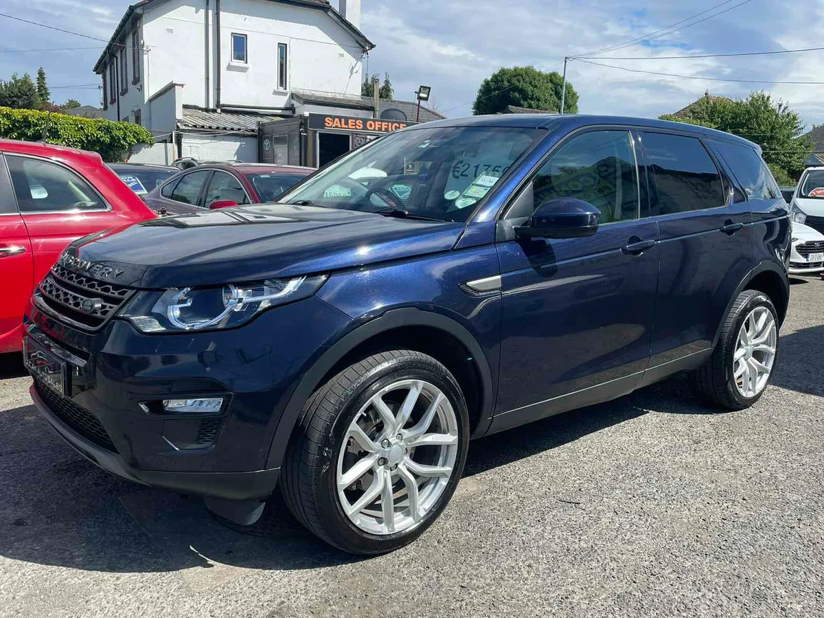 2017 Discovery Sport 7 SEATS - Image 2