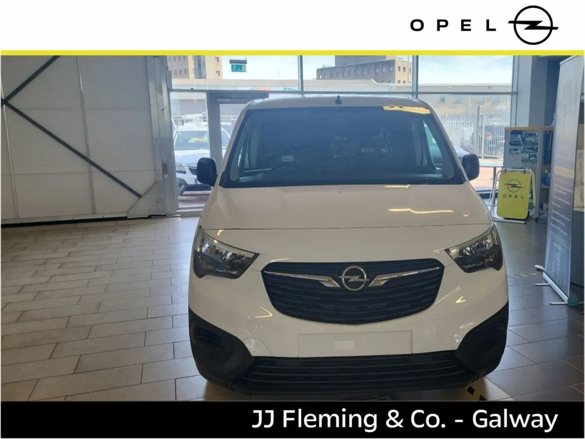 Opel Combo Komfort L2h1 1.5 Diesel - Image 2