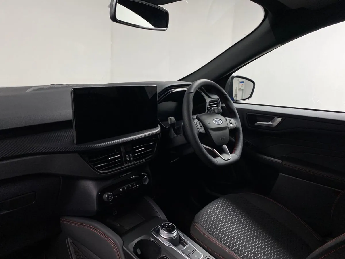 Ford Kuga St-line Phev 2.5 243PS - Image 3