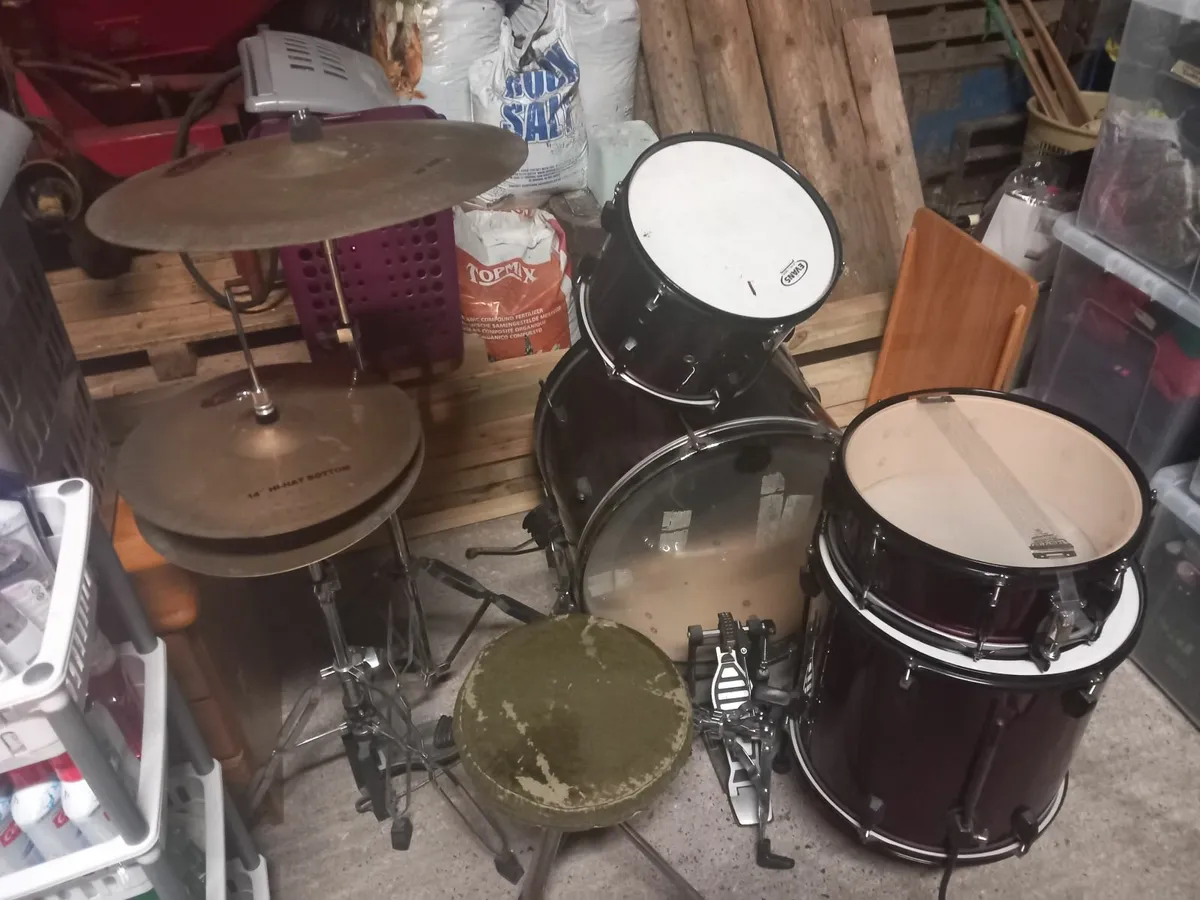 Drum set - Image 1