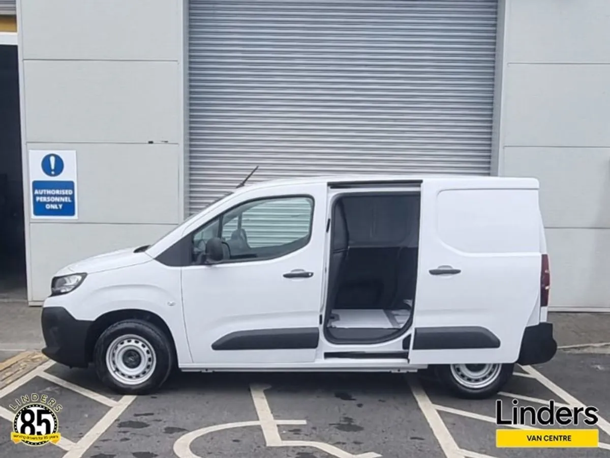 Opel Combo 242 PRE REG Offer 0kms - Image 3