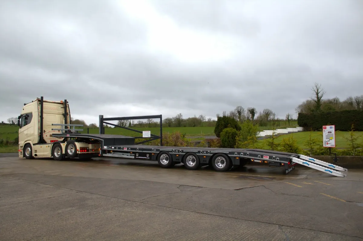 3 Axle EU44T Stepframe Low Loader *Grassmen Spec* - Image 1