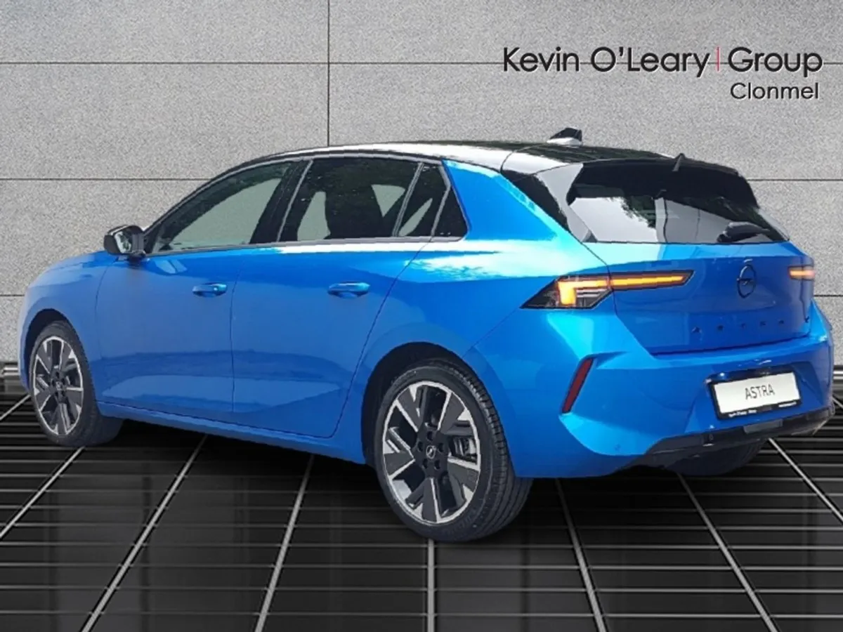 Opel Astra GS 54kwh EV 155PS - Image 3