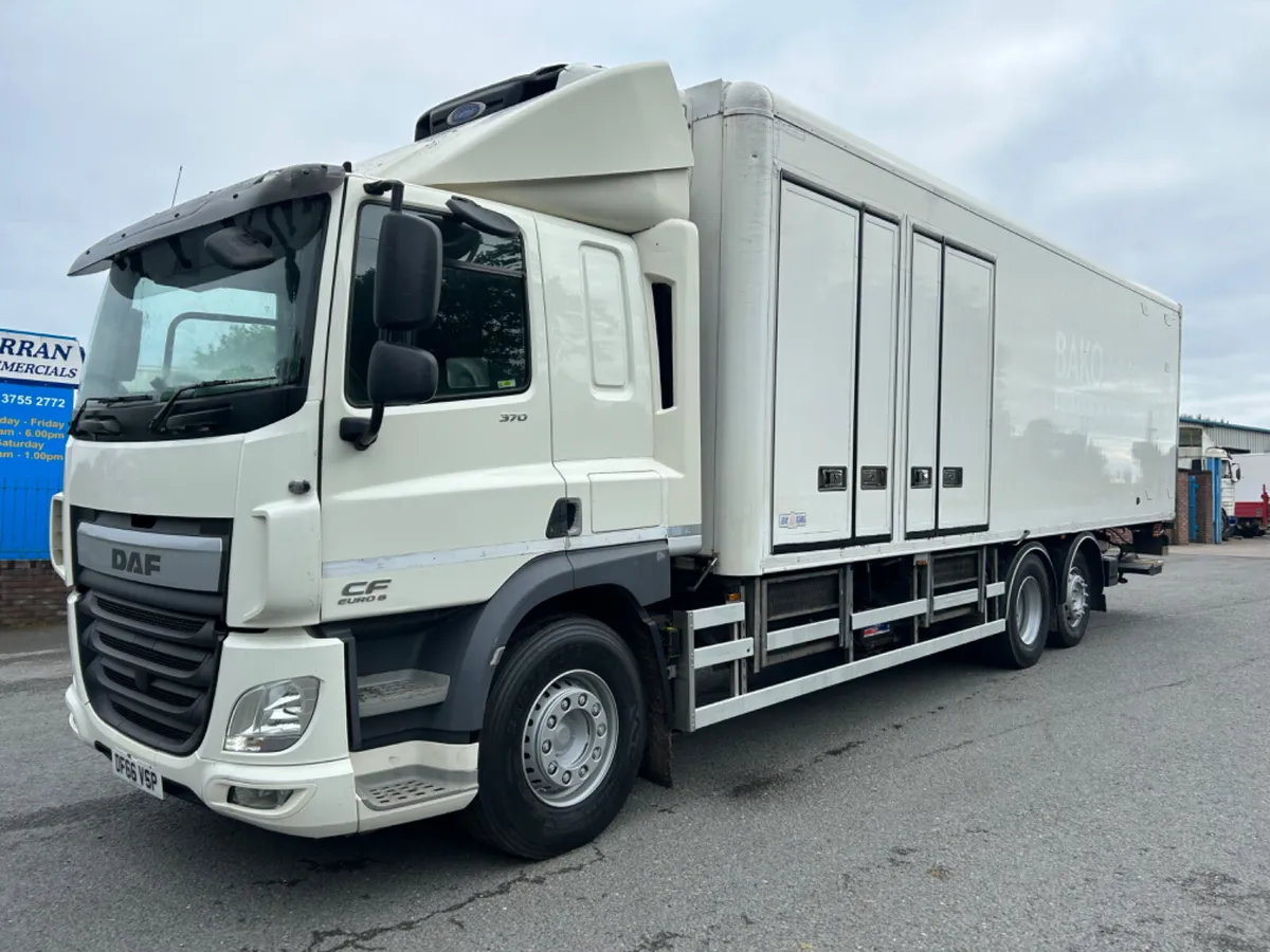 2017 Daf cf370 6x2 26 ton fridge freezer - Image 1