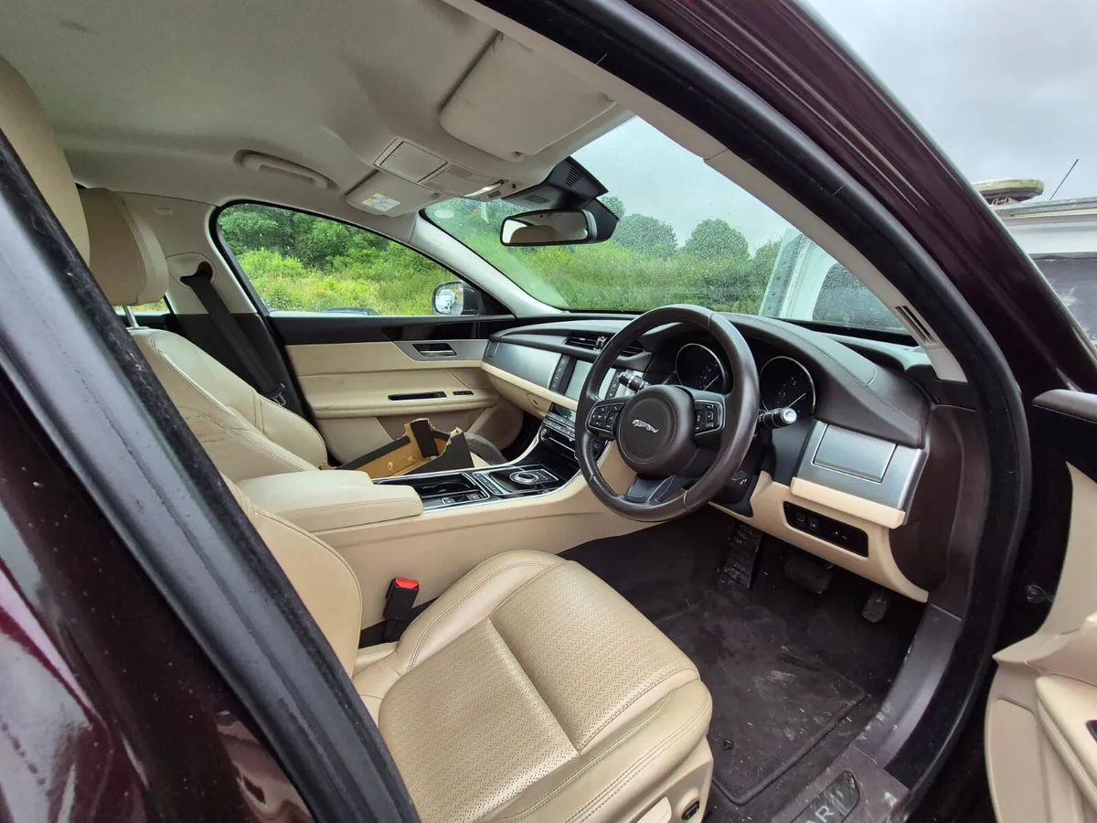 2018 Jaguar XF 2.0D AUTO For Parts - Image 4