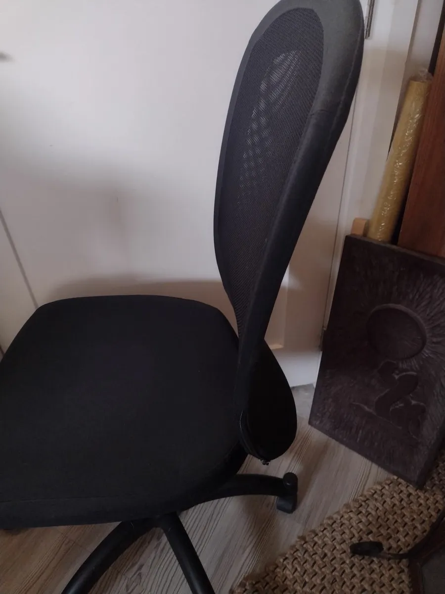 Perfect condition Ergonomic office chair for sale in Co. Galway for €65