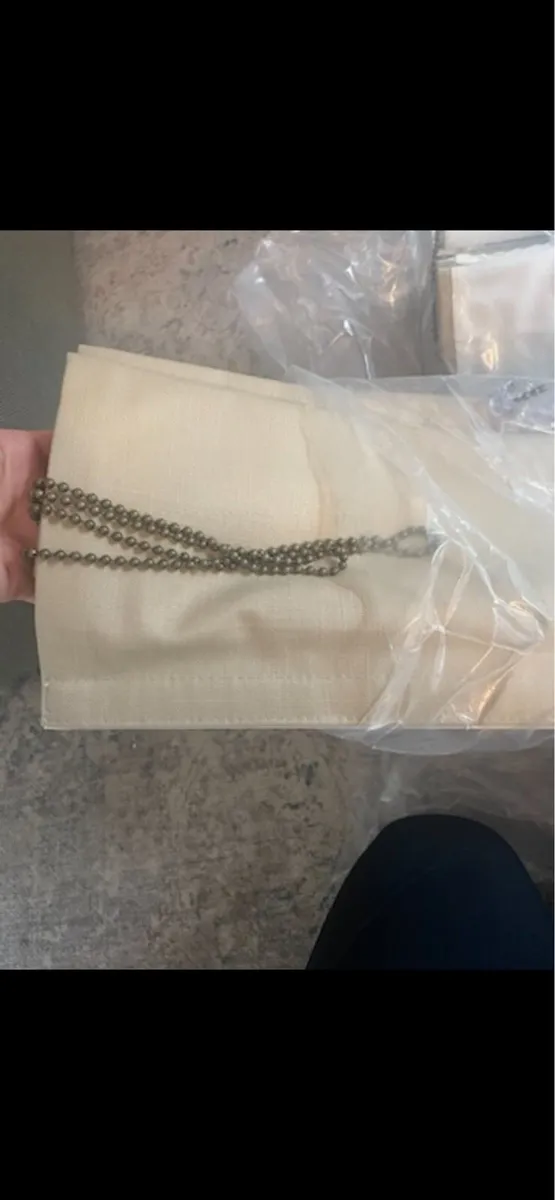 Roman Blinds x 4 (€30 each)Beige - Image 3