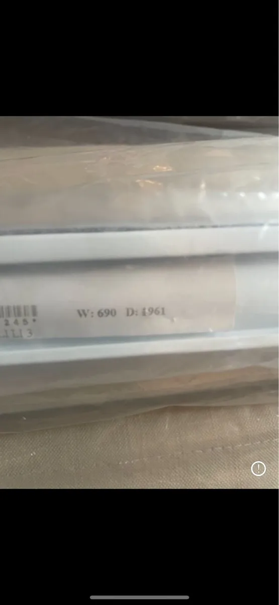 Roman Blinds x 4 (€30 each)Beige - Image 4