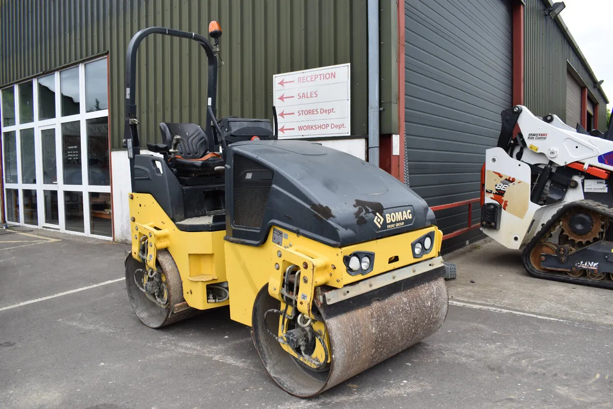 For Hire : Bomag Roller - Image 2