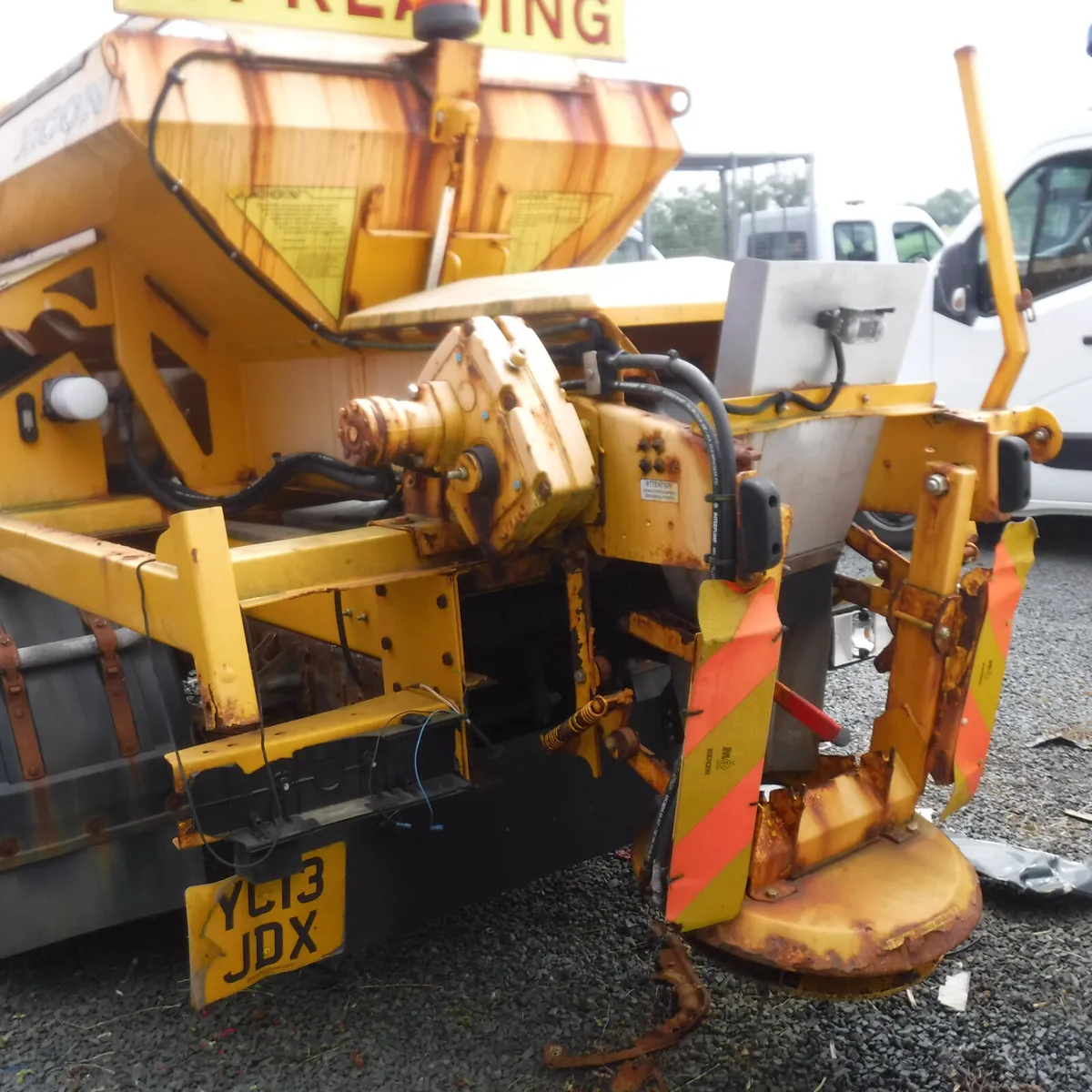 Econ Hydraulic Gritter off 2013 Iveco Daily 5000kg - Image 1