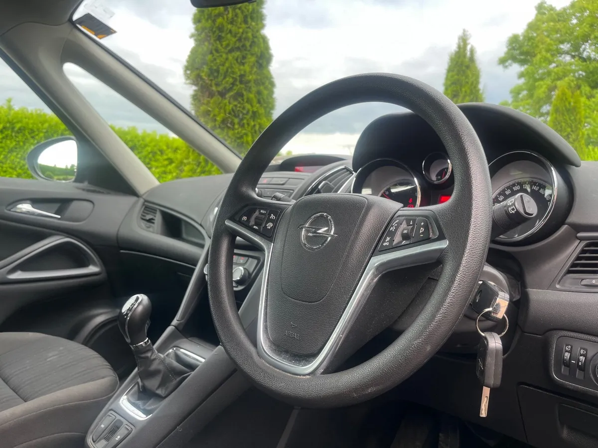 Opel Zafira 2014 - Image 3