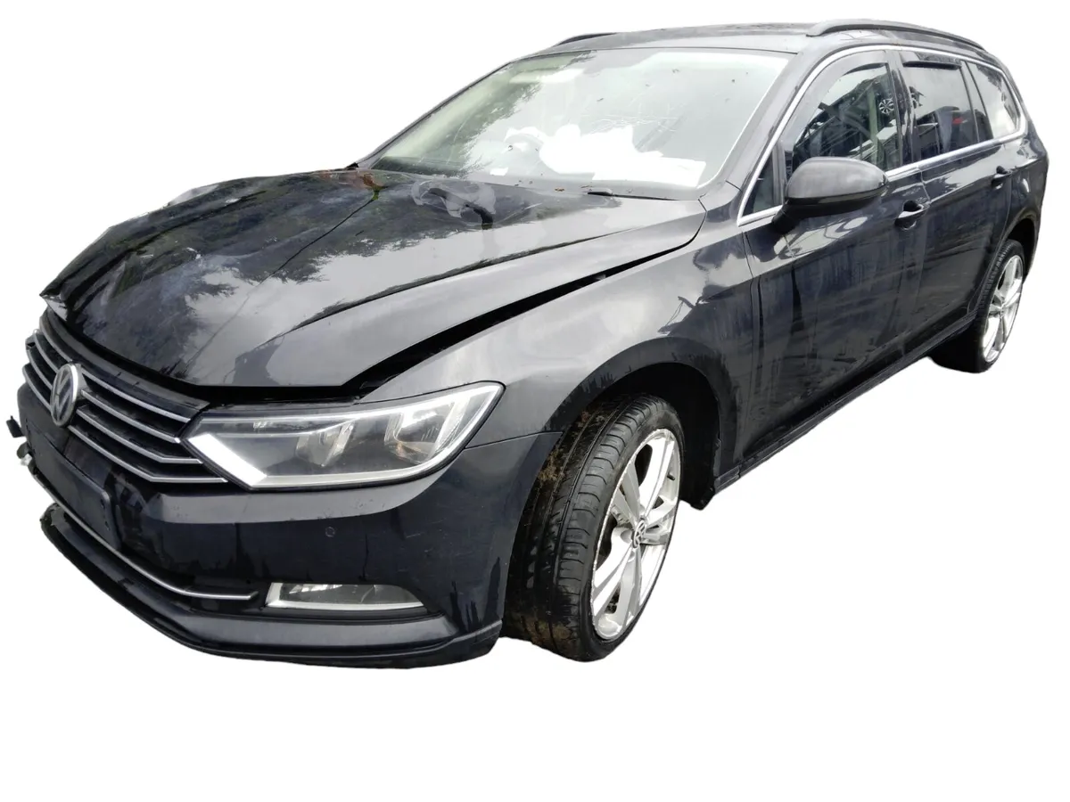 2015 VOLKSWAGEN PASSAT For Breaking/Dismantling - Image 1