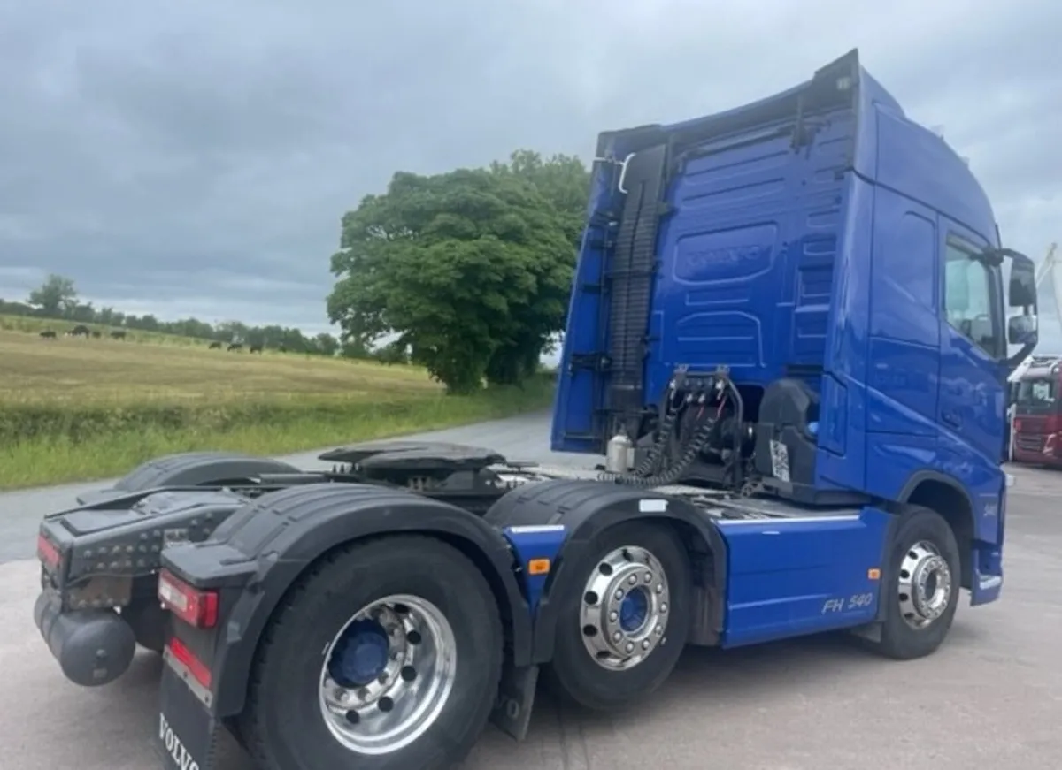 201 Volvo FH 540 6x2 Tractor Unit - Image 3