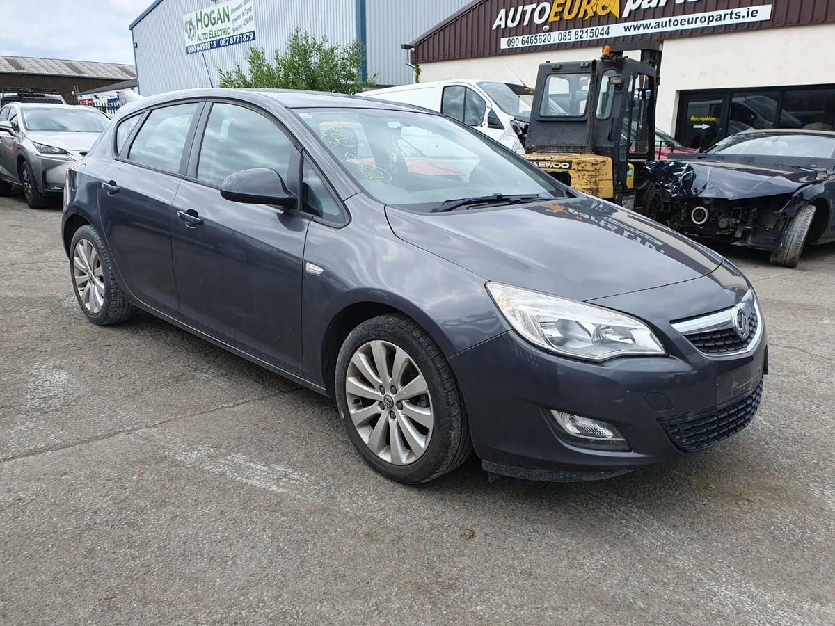 12 OPEL ASTRA  1.6 P (A16XER) FOR BREAKING - Image 2