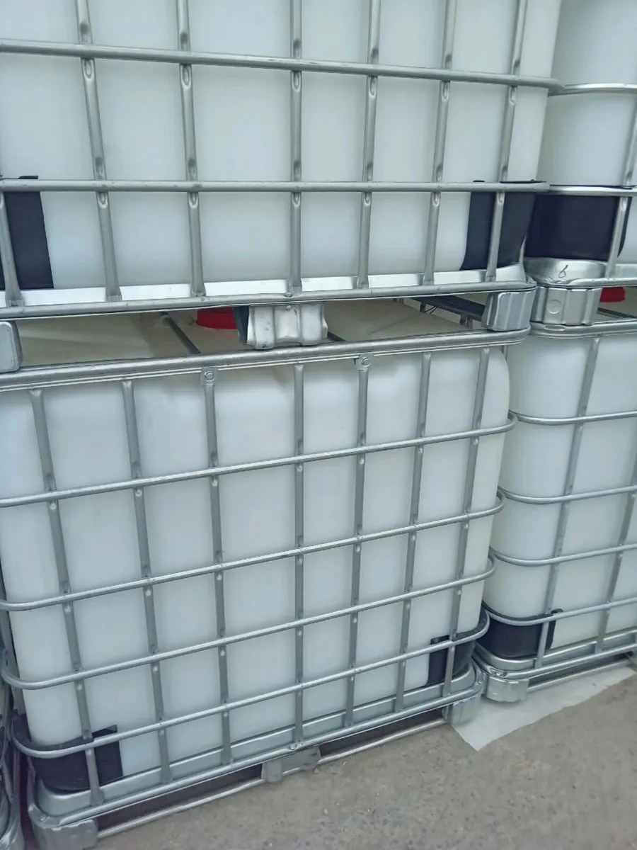 ibc tanks and some black  ibc tanks - Image 3
