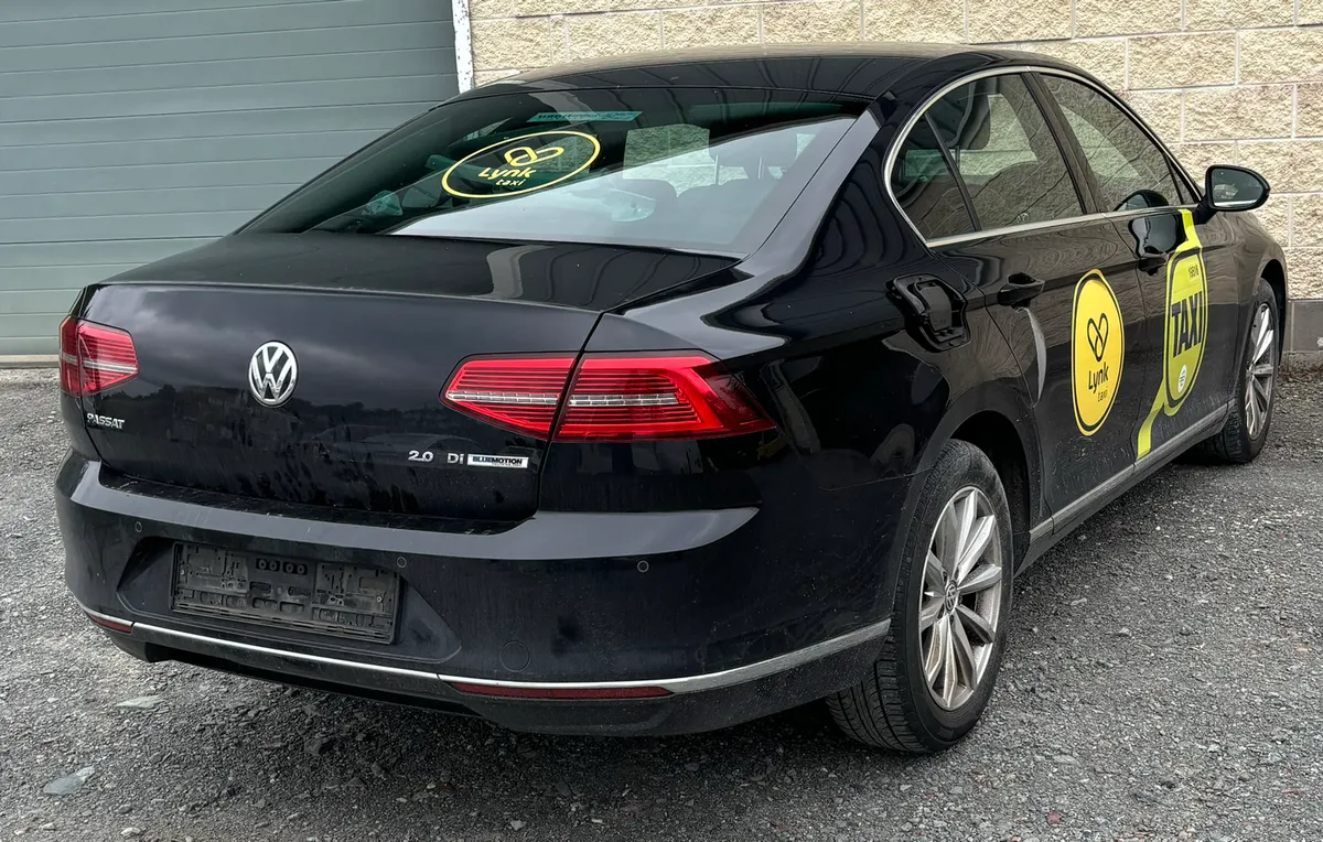 VW Passat 2.0Tdi Auto Breaking!! - Image 3