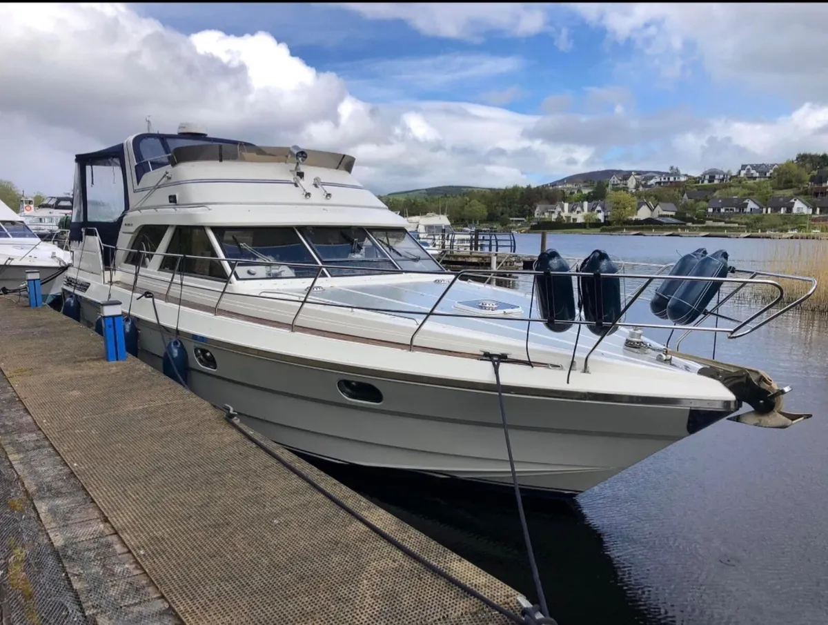 SHANNON BOAT SALES: Princess 435 - Image 1