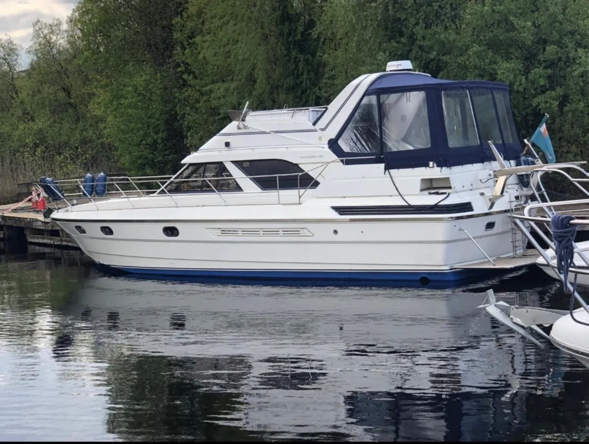 SHANNON BOAT SALES: Princess 435 - Image 3