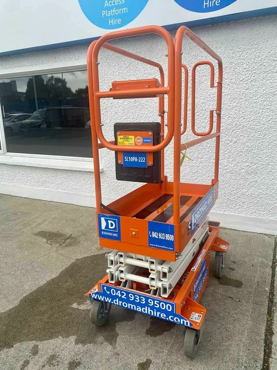 Snorkel Micro Lift - Push Around Scissor Lift - Image 2