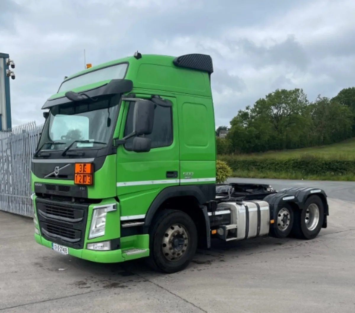 2017 Volvo FM13 500 6x2 Tractor Unit - Image 4