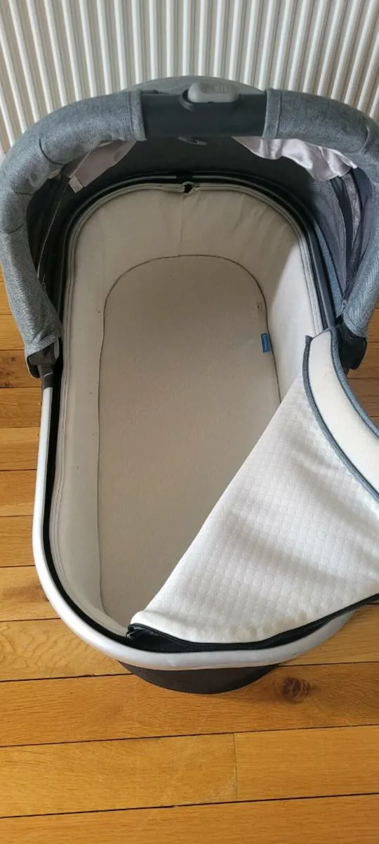 Uppababy Bassinet - Image 3