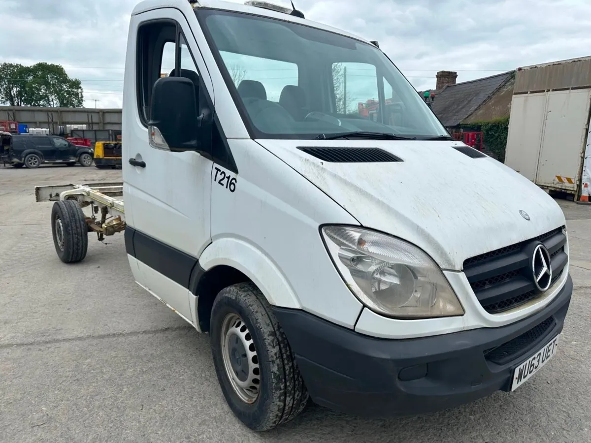 2013 Mercedes sprinter breaking / parts - Image 3
