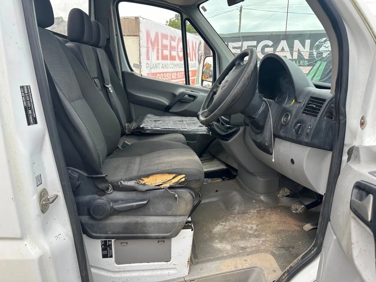 2013 Mercedes sprinter breaking / parts - Image 4