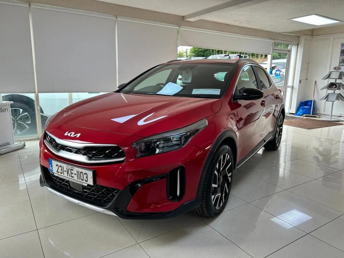 2023 Kia Xceed Phev PE Low KM's - Image 1