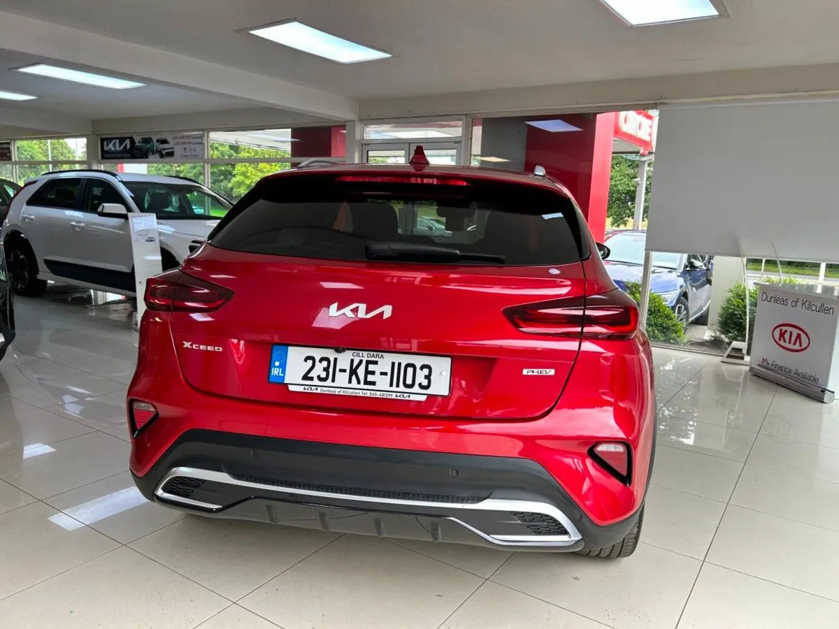 2023 Kia Xceed Phev PE Low KM's - Image 3