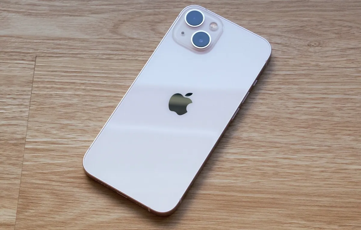 IPhone 13 - Image 2
