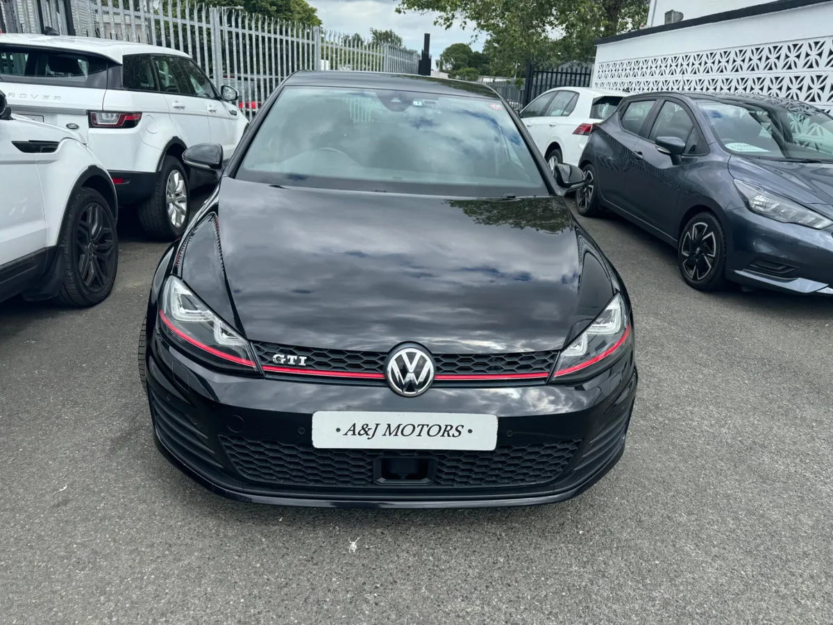 17 VW GOLF 2.0 AUTO GTI - Image 4