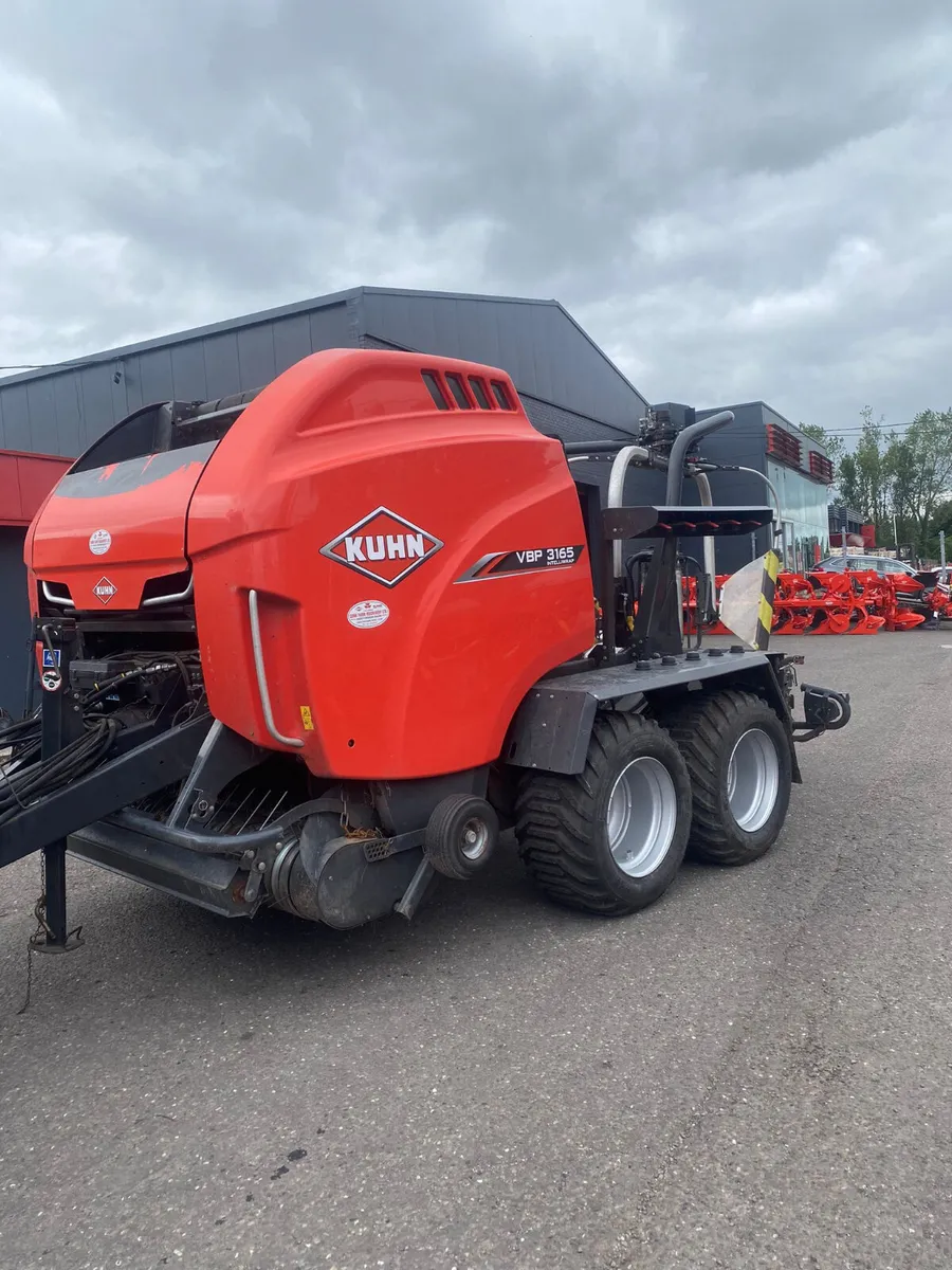 Kuhn VBP3165 Baler-Wrapper Combi - Image 1