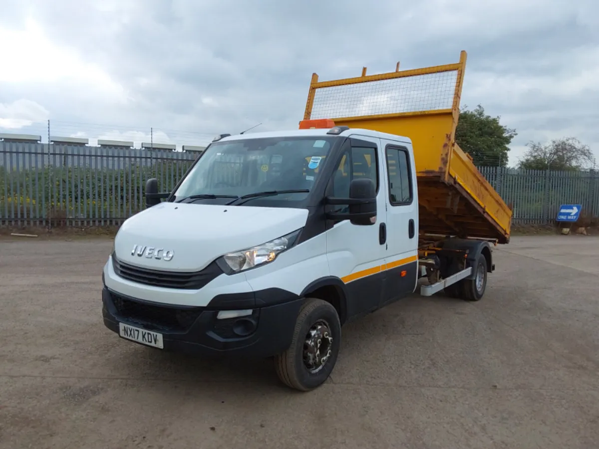 2017 Iveco Daily Crewcab tipper - Image 1