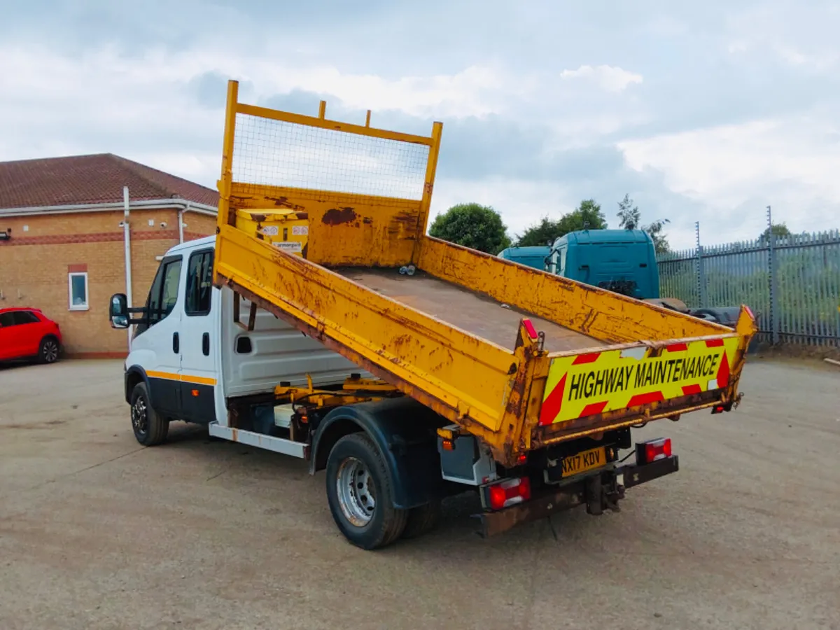 2017 Iveco Daily Crewcab tipper - Image 4