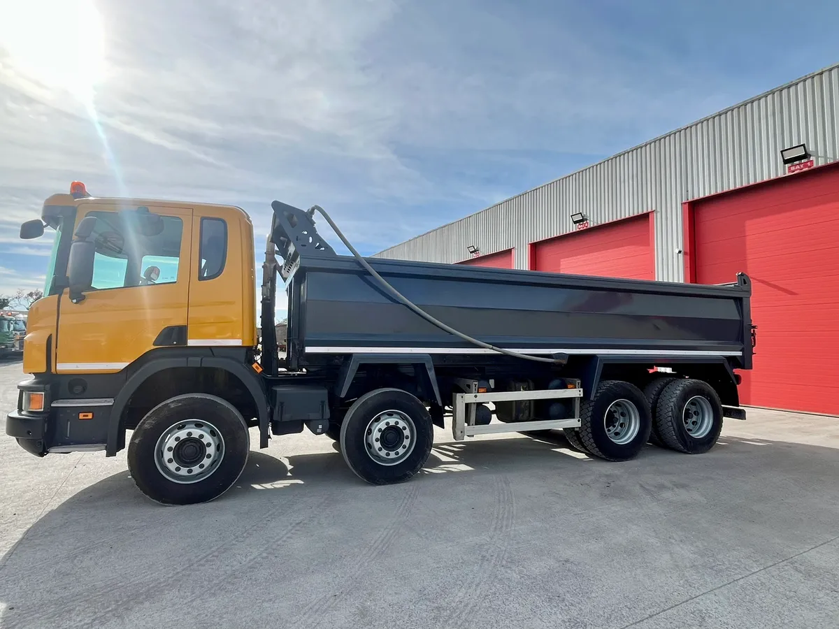 2016 Scania P410 8x4 Tipper - Image 4