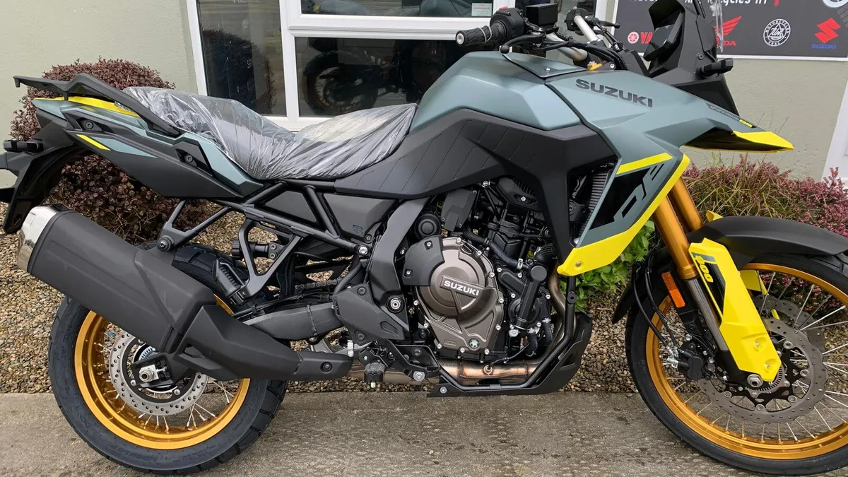 NEW SUZUKI V-STROM DL800DE EX DEMO - Image 4