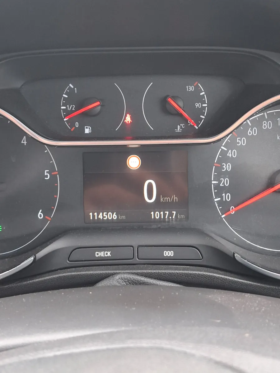 OPEL CROSSLAND X SE 1.5 D T 120PS 2019(19) - Image 2
