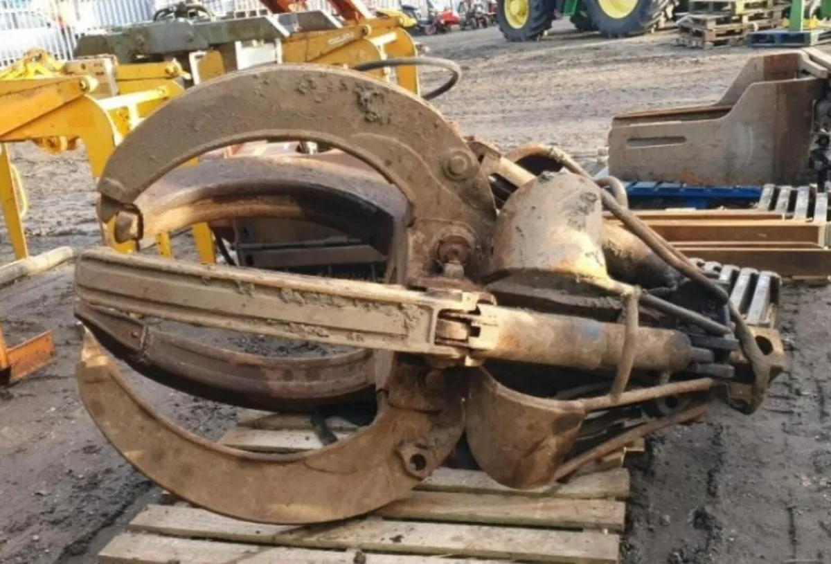 5-TYNE SCRAP GRAB - Image 1
