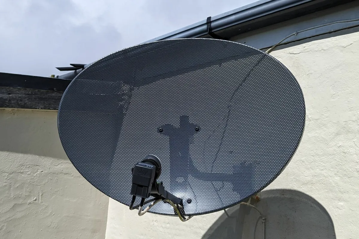 SAORVIEW & SATELLITE-TV INSTALLER DROMORE WEST - Image 1