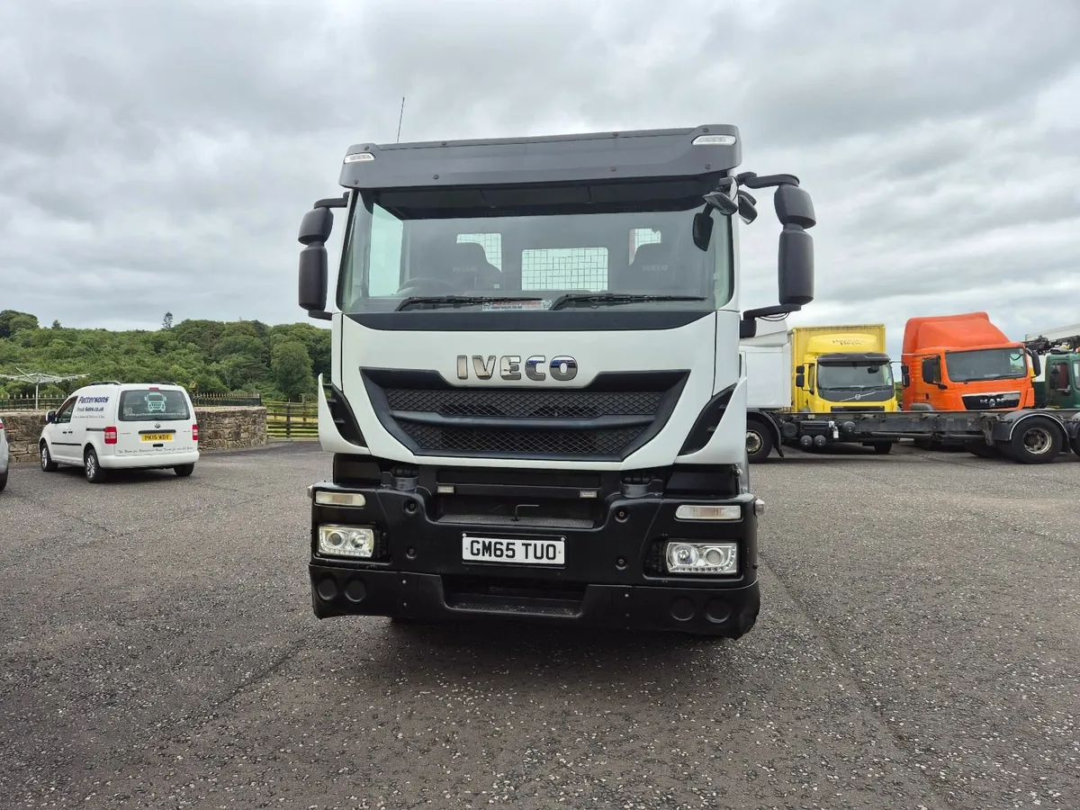 2016 Iveco Stralis 32 ft Shawtrack Plant Body - Image 3