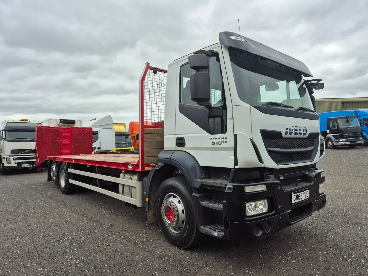 2016 Iveco Stralis 32 ft Shawtrack Plant Body - Image 1