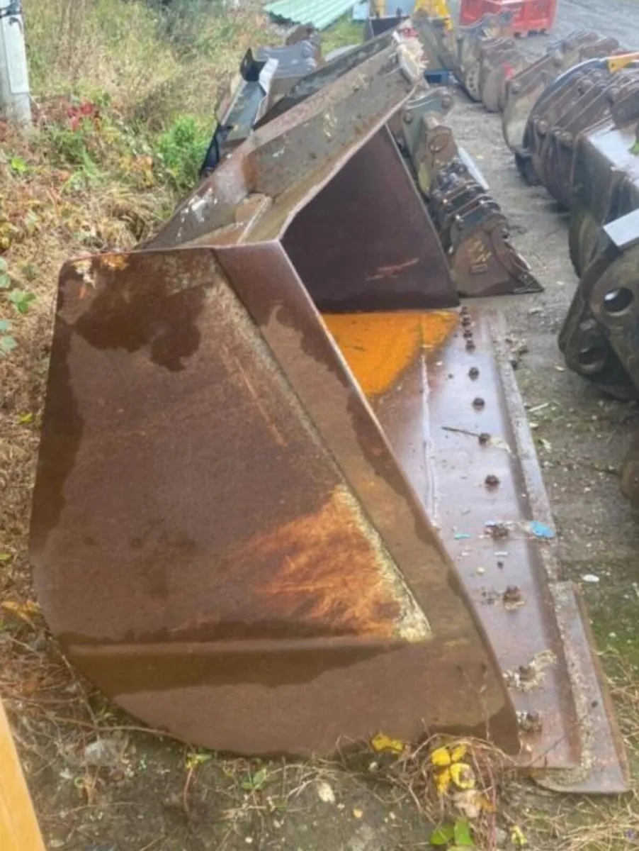 9FT LOADING SHOVEL BUCKET - Image 3