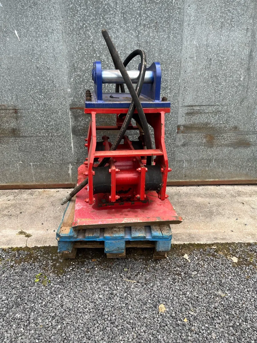 Compaction plate - Image 3